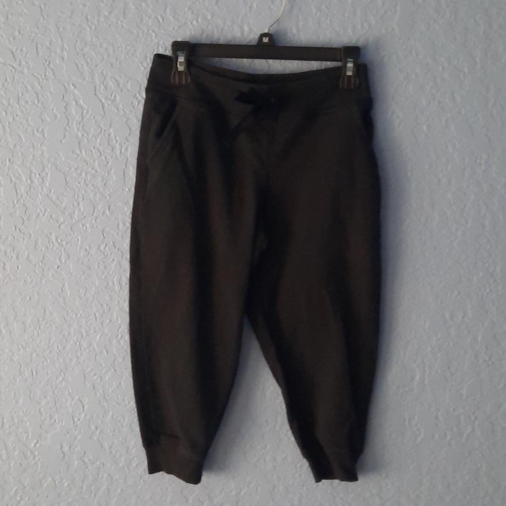 Black Capri Leggings for Sports